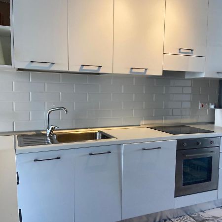Sliema Distant Seaview Penthouse Apartment ภายนอก รูปภาพ