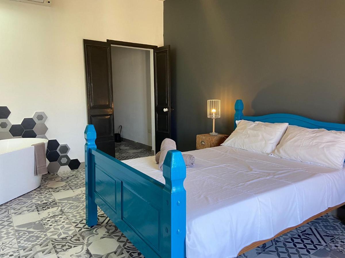 Sliema Distant Seaview Penthouse Apartment ภายนอก รูปภาพ