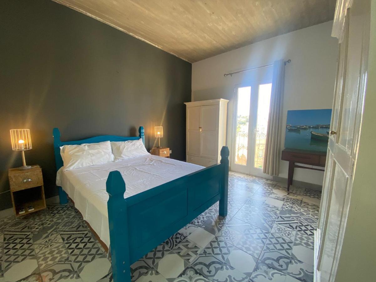 Sliema Distant Seaview Penthouse Apartment ภายนอก รูปภาพ