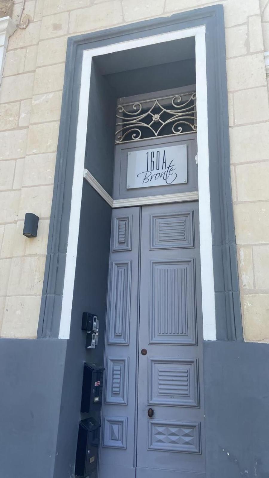 Sliema Distant Seaview Penthouse Apartment ภายนอก รูปภาพ